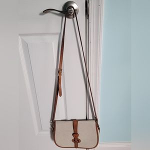 vintage Dooney and Bourke beige crossbody purse pebbled leather 90’s